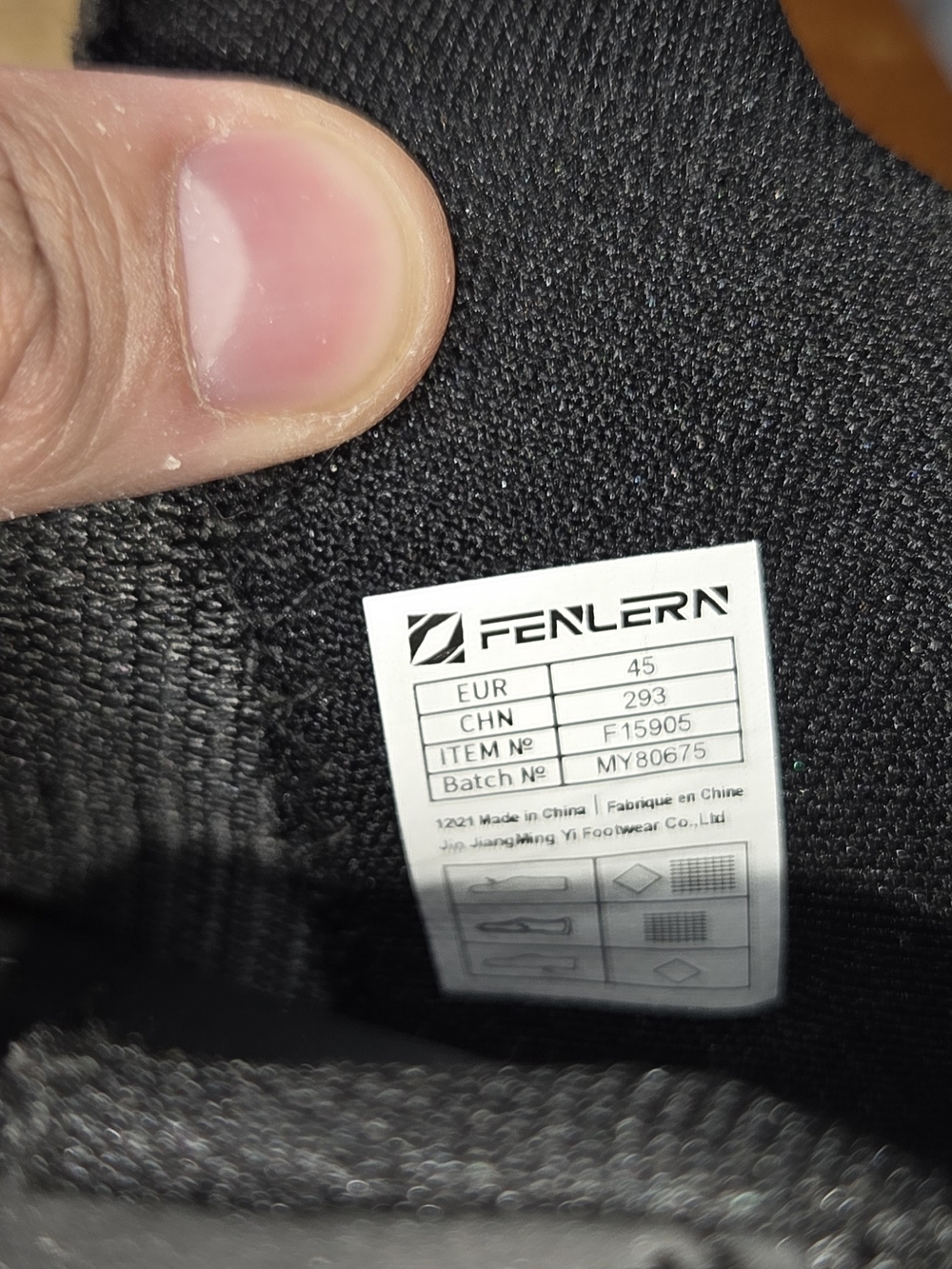 Men's FENLERN Black Cycling Shoes with Secure Straps - Picture 3 of 4